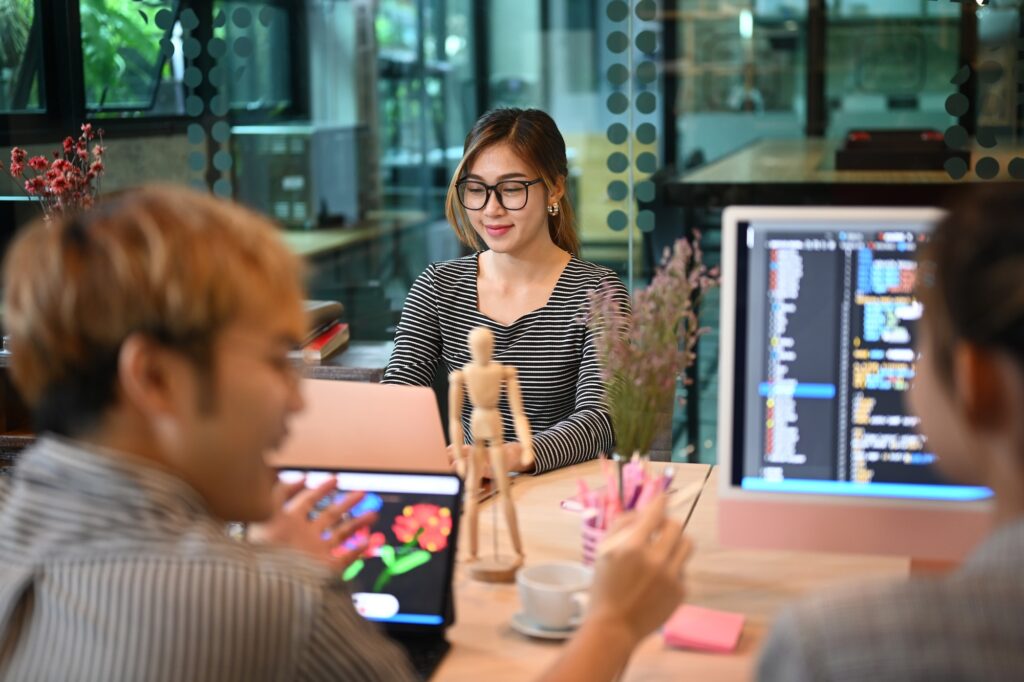 Maksimalkan ROI Bisnis Anda dengan Software Kustom